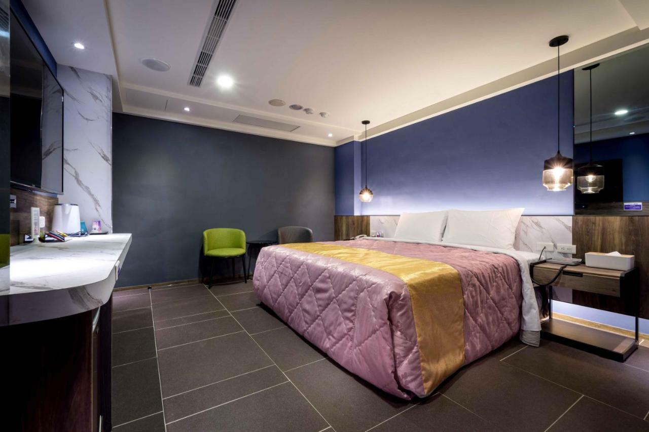 Ouge Motel - Fengshan Kaohsiung Exterior photo
